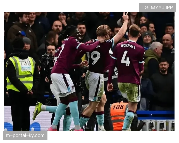 亚伯拉罕膝盖进球救主 维拉艰难拿到一分